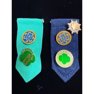 Vintage Girl Scouts USA Membership Pin Set Ribbon Tabs Teal Navy Trefoil WAGGGS